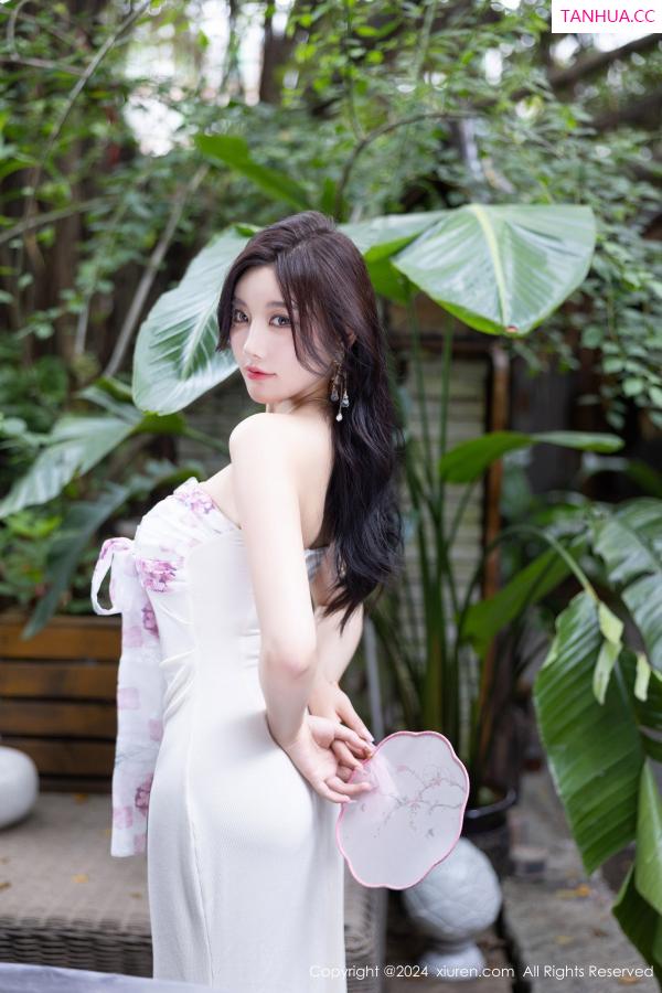 杨晨晨 sugar小甜心CC [XiuRen]高清写真图 2024.07.26 No.8926 杨晨晨Yome 丝袜美腿第17张图片